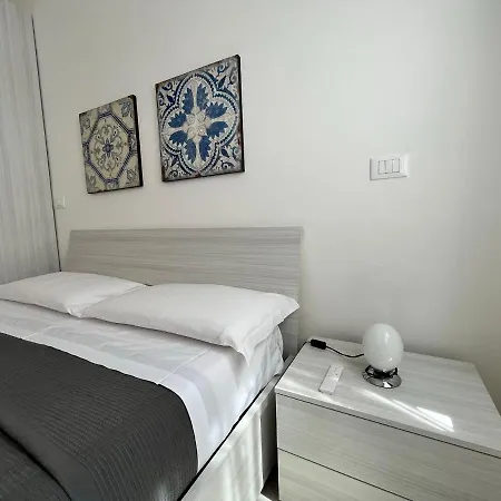 Ai Portici Di Via Savonarola Apartman