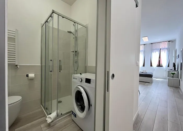 Ai Portici Di Via Savonarola